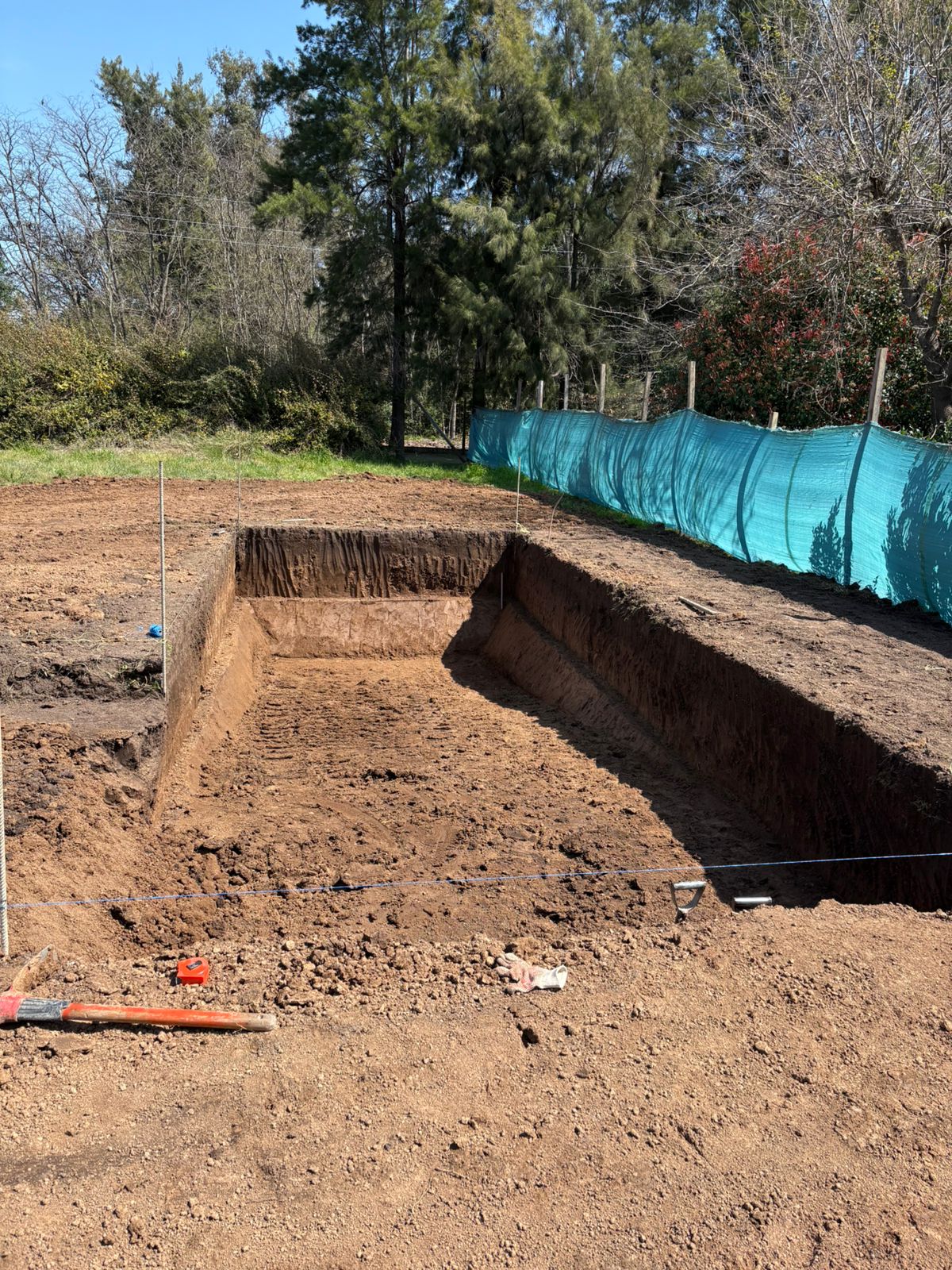 Excavacion de pileta - Servicios LMP Garin